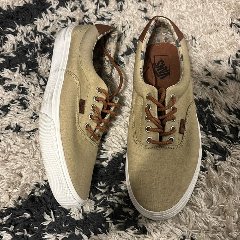 Vans Low Tops (Size 11.5)